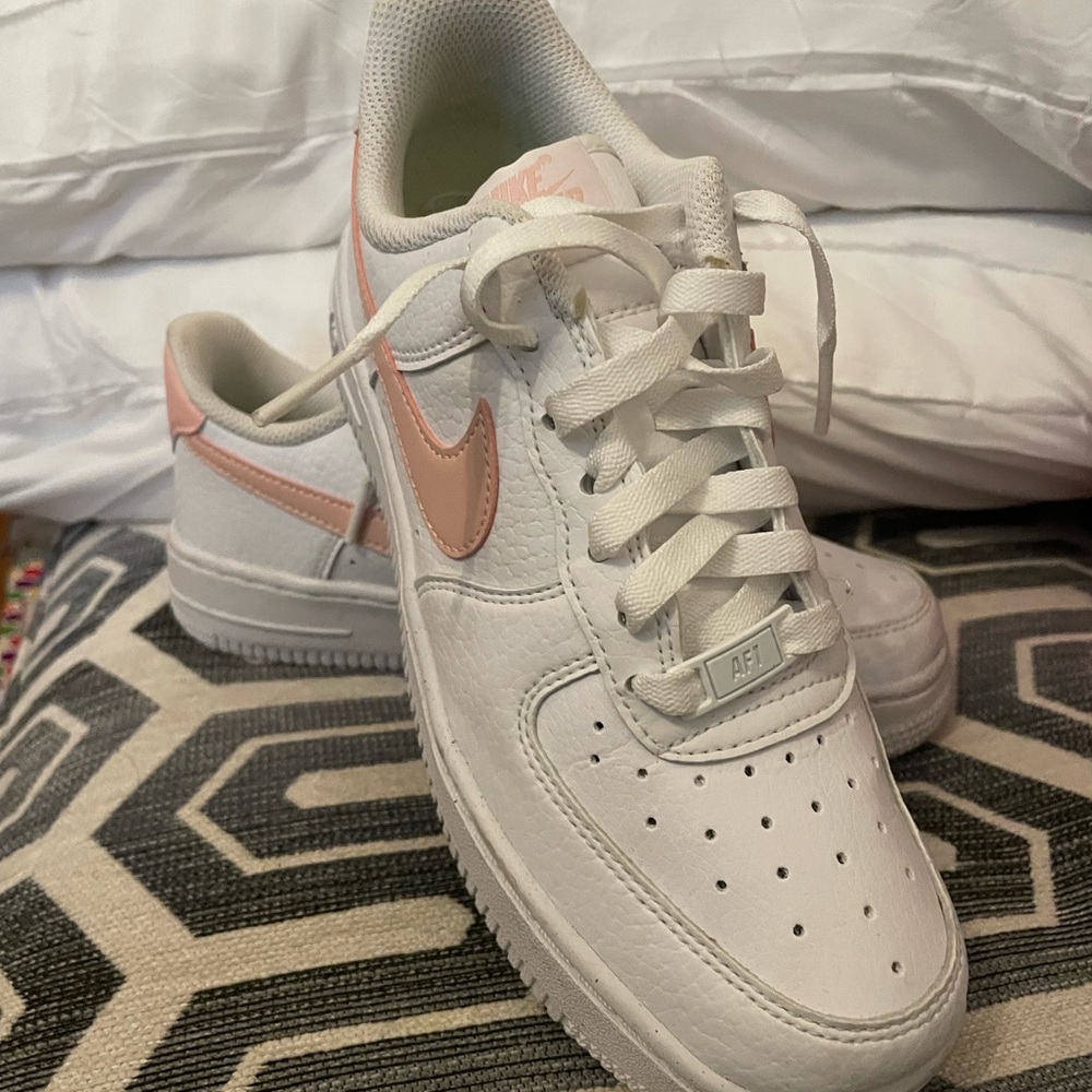 Nike White and Pink Sneakers